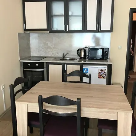 Golden Sun بوموري